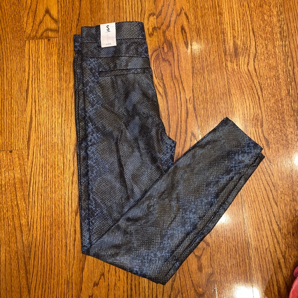 Zara snakeskin Hi Rise Leggings